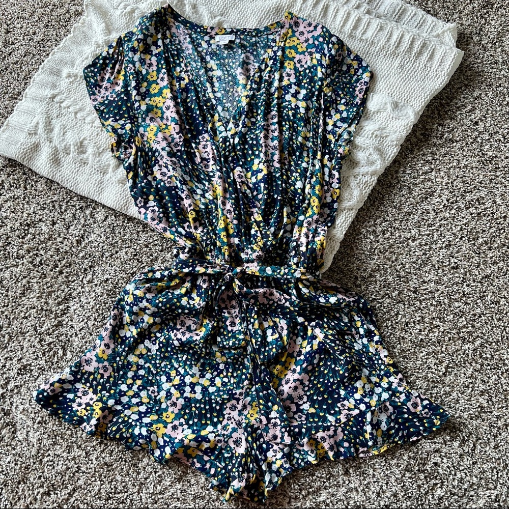 Loft Floral Romper, Cap-Sleeves, Size XL